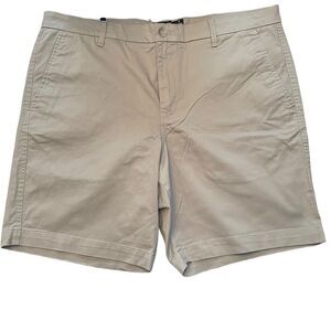 CHAPS MENS STRETCH SHORTS, GREY, Sz‎ 38